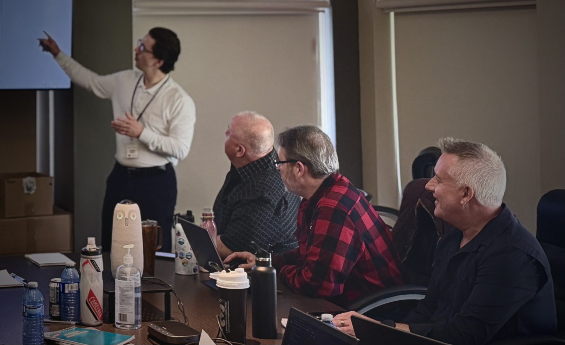 Hunter Christensen teaching a Nelvo session